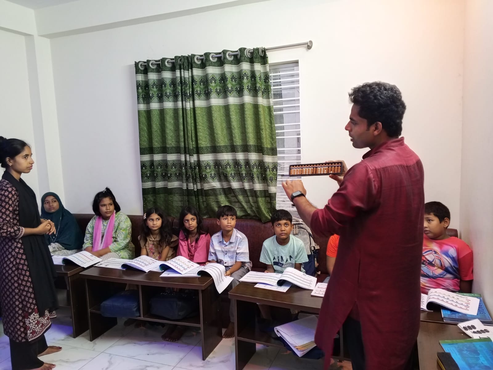 শিল্পস্বর একাডেমির শিক্ষার্থী ১
